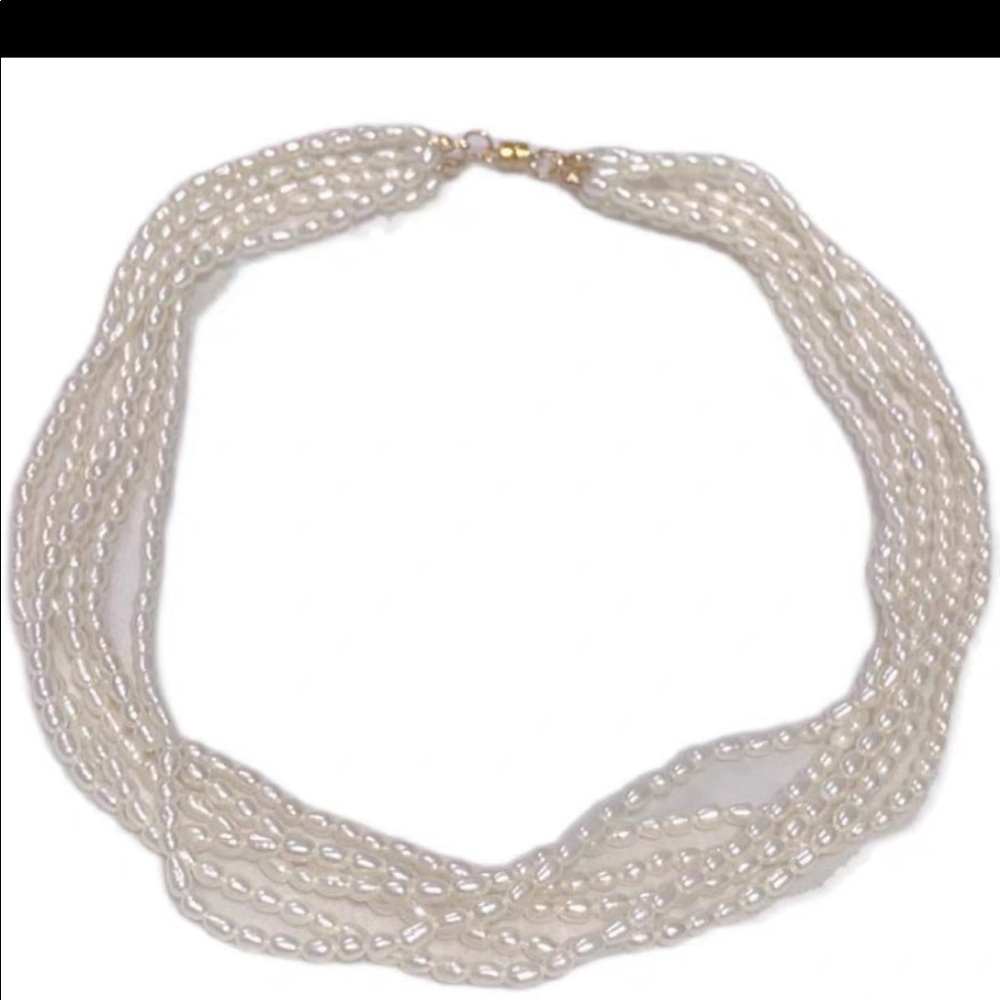 Pearl necklace